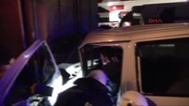 Bursa Alkollü Sürücü, Tır'a Çarptığı Kamyonetinden Güçlükle Çıkarıldı