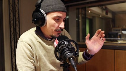 Le rêve d'Arnaud Tsamere : Eléonore, son dromadaire et un voyage en bus