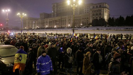 Romanian minister quits over government corruption stance