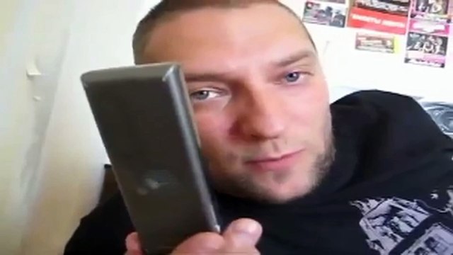 Как тролить звонящих на телефон рекламщиков.