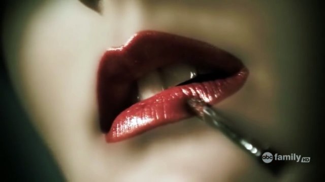 Générique de la série américaine Pretty Little Liars