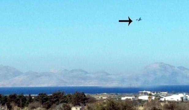 Yunanistan ordusundan Ege'de gövde gösterisi