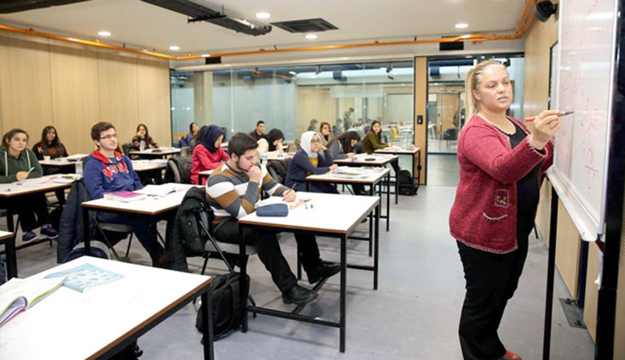 AGÜ’DE YGS HAZIRLIK KAMPLARI SAMİ YANGIN ANADOLU LİSESİ SON SINIF ÖĞRENCİLERİ KAMPA GİRDİ...