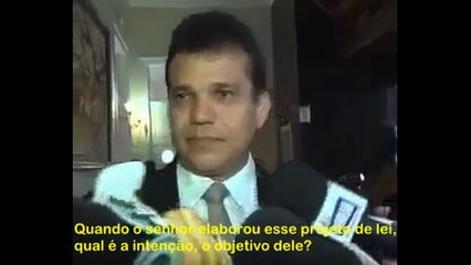 Deputado engraçado fala sobre questão de ideologia