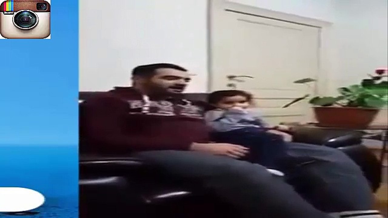 (سبحان الله بنت صغيرة تصحيح الابوها الاخطاء في القران الكريم (ياسلام