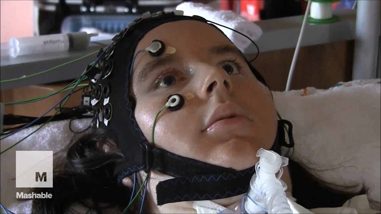 Mind-reading machine helps 'locked-in' patients communicate