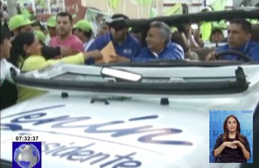 Lenin Moreno encabezó caravana motorizada en Ambato