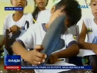 Kwento ng batang ginawang pambura ang kanyang tsinelas, nagsisilbing hamon sa paparating na admin