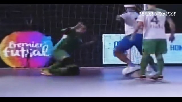 Ronaldinho en futsal : un génie - Compilation de ses plus beaux gestes