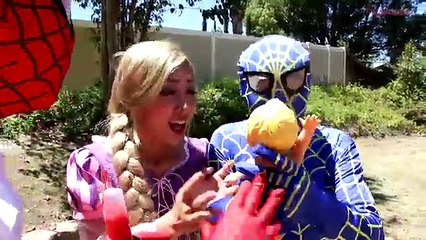 Плохая девочка Принцесса Рапунцель против шприца и ведьма! ж/ Минни Маус, свинка Пеппа и Щенячий патруль Маршал ИРЛ