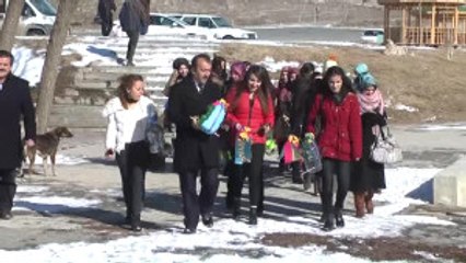 Öğrencilerden Kuşlara Sıcak Yuva