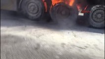 Erzincan Yangını Kar Atarak Söndürmeye Çalıştı
