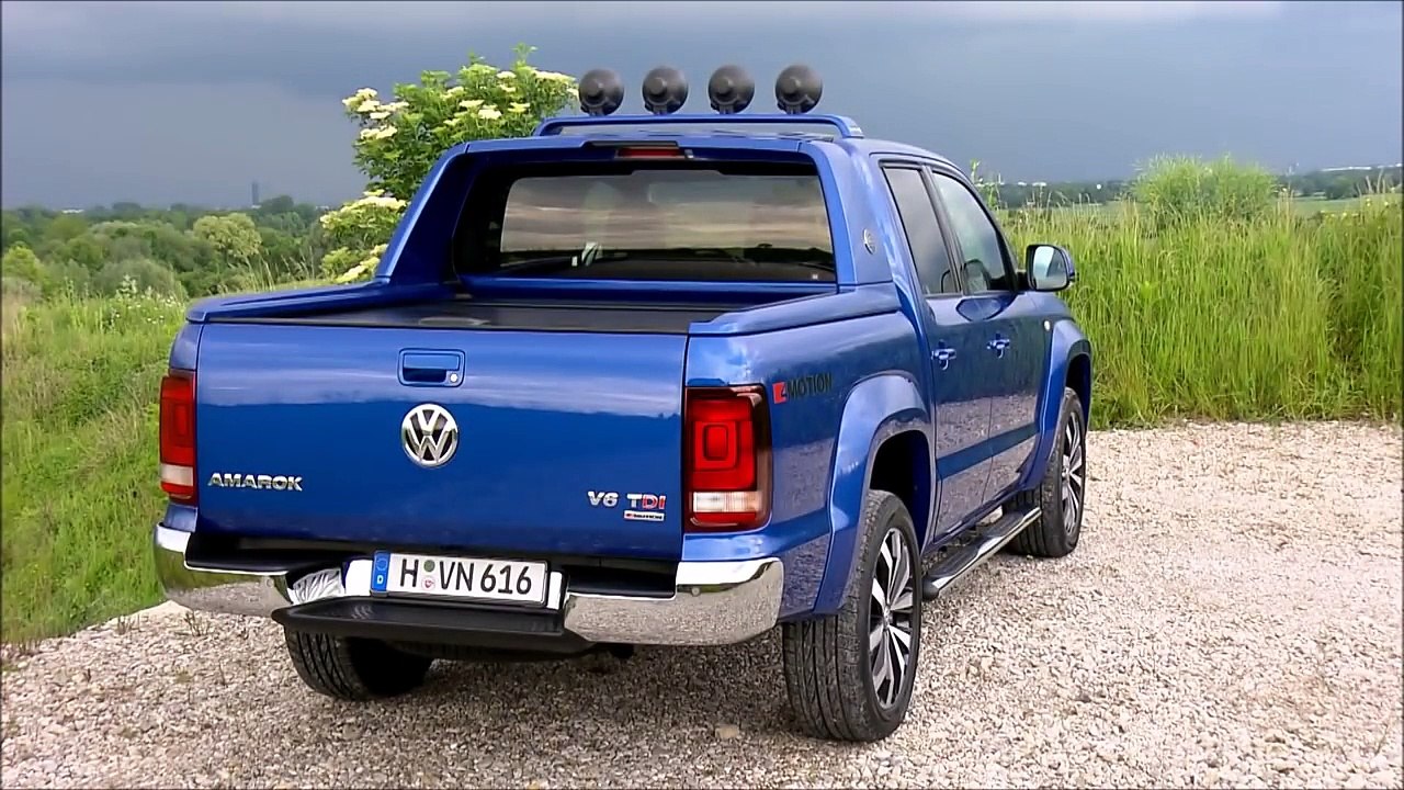 2017 VW Amarok Vs 2017 Mitsubishi Triton Sport - interior Exterior and Offroad