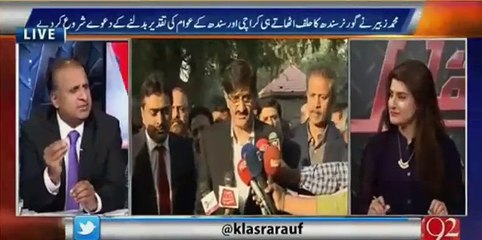 Rauf Klasra taking class of Zubair Umer