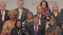 Foto de familia de la XVI Cumbre Mundial de Premios Nobel de Paz
