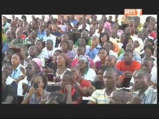 Année académique 2012-1013:Ka direction de l` Université de FHB et les étudiants se concertent