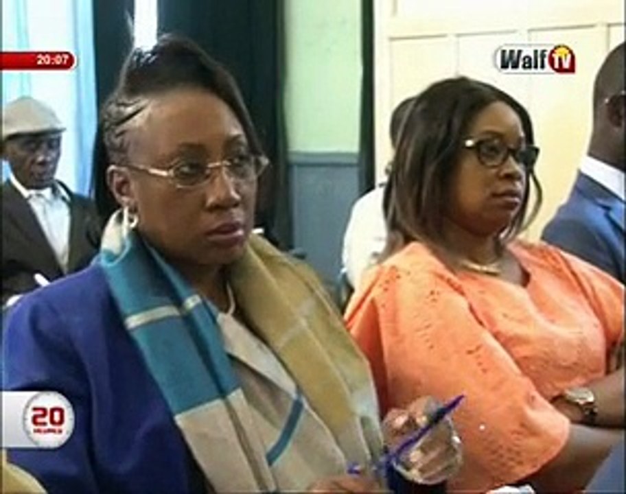 khalifa Sall "On a une occupation anarchique de nos plages, depuis plusieurs années, l'Etat a permis aux structures hôtelières et touristiques de s'implanter en bord de mer"