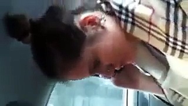 Прикол как девушка наставляет рога своему парню и все над этим ржут