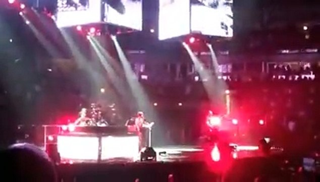 Muse - Unnatural Selection - Chicago United Center - 03/12/2010