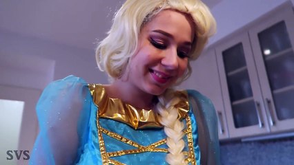 Spiderman vs Frozen Elsa | Elsa Kisses Spiderman in Real Life | Fun SuperHero Movie!