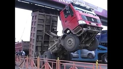 Как!! Это ж надо! Такое отчудить!