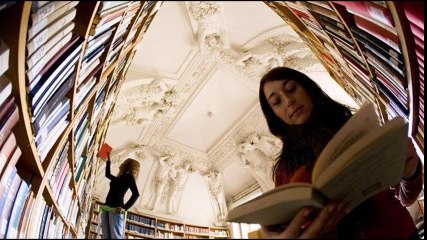 ألمانيا  أكثر من 7 ملايين بالغ لا يستطيعون القراءة و الكتابة