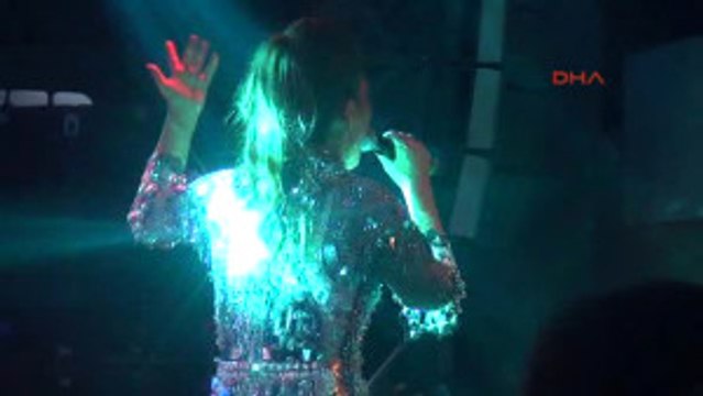 Bursa - Demet Akalın, Uludağ'da Sevenlerini Coşturdu