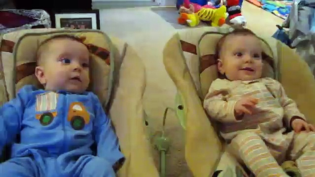 Baby's react on song