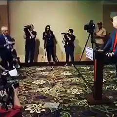 Trump ejecting journalist from press conference goes viral