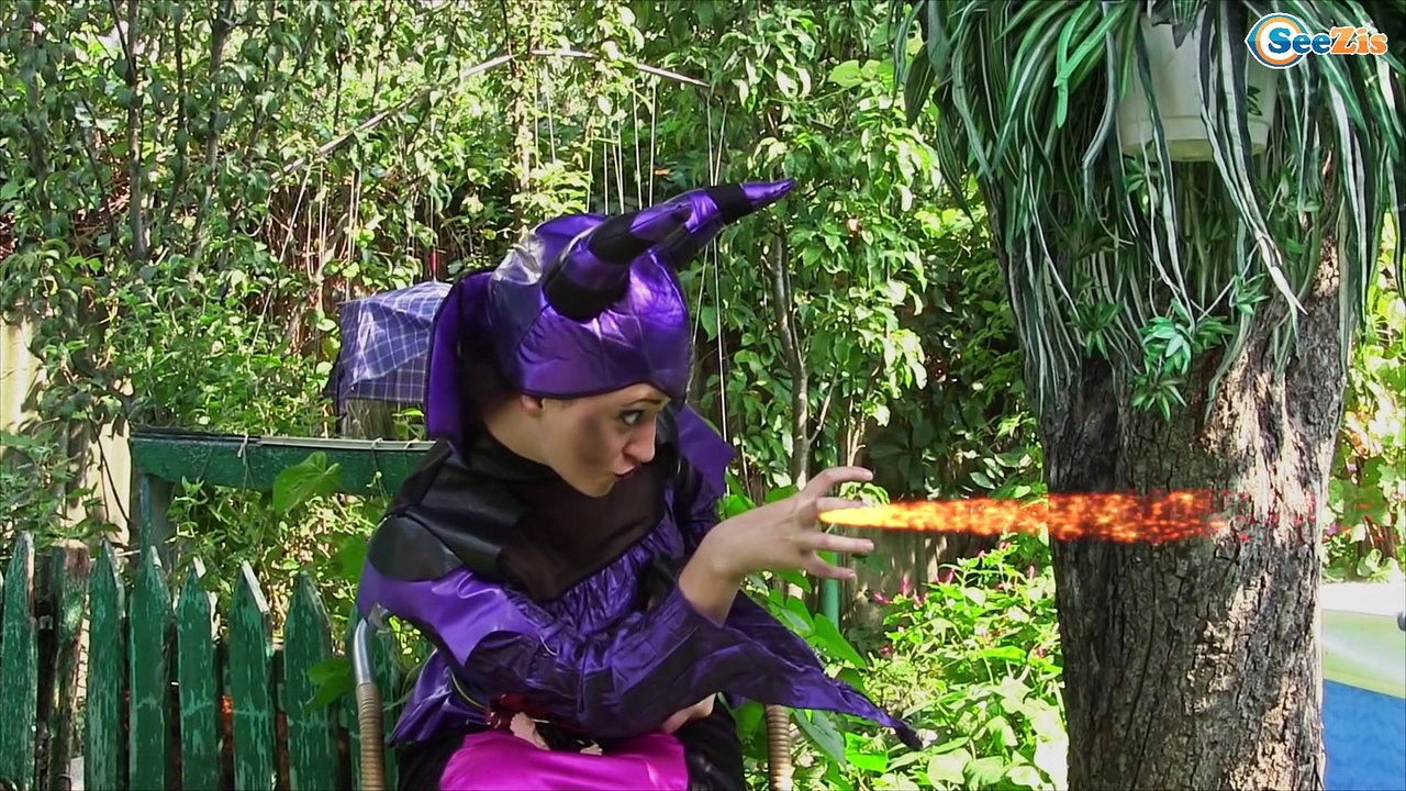 Spiderman & Frozen Elsa vs Maleficent! Maleficent Turns into SUPERHEROES! Ep. 96
