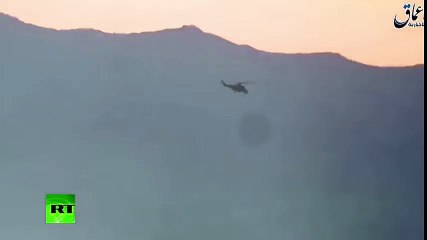 Estado Islâmico mostra vídeo derrubando helicóptero russo. - YouTube