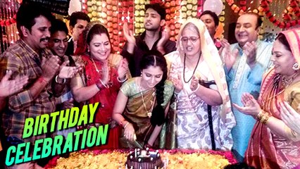 Sayali Sanjeev Celebrates Her Birthday On Sets Of Kahe Diya Pardes | Pictures Out | Zee Marathi