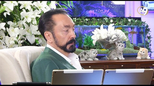 Obama komünist eğilimliydi, Donald Trump’ın anti-komünist ve anti-Darwist olması çok güzel.