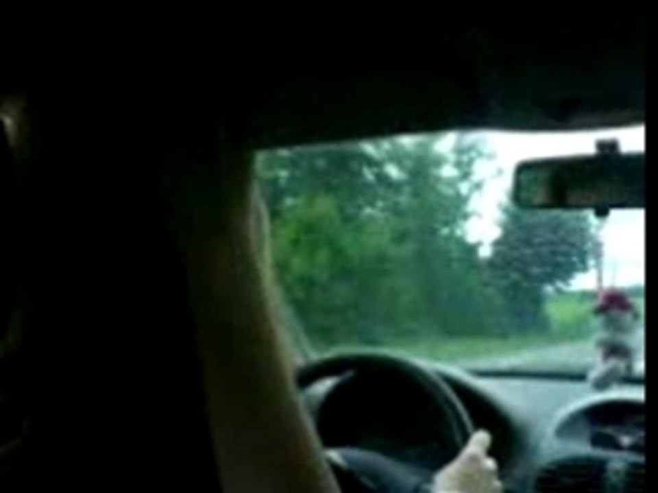 Femme au volant ...