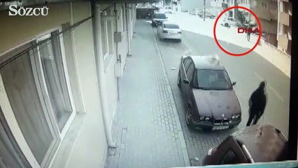 Ayrılmak isteyen eşini pusu kurarak öldürdü