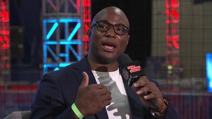 Ware: 'I think the bald head is cool'