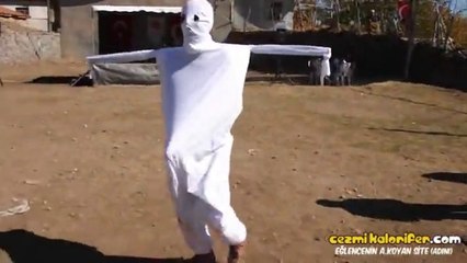 Hangi Yöreye Ait Olduğunu Bilmediğimiz, Absürtlük Dolu Halk Oyunu