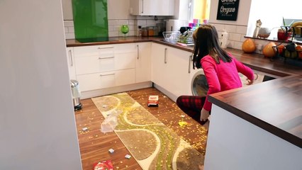 Naughty Girl vs Good Mom Prank-PDbckLpkAxo