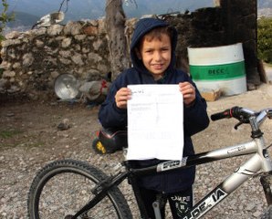 8 Yaşındaki Çocuğa 10 Bin TL'lik Haciz Geldi