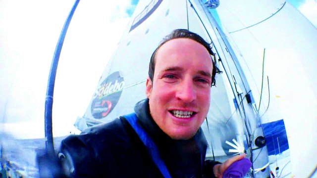 D89 : Conrad Colman can't wait to eat burgers / Vendée Globe