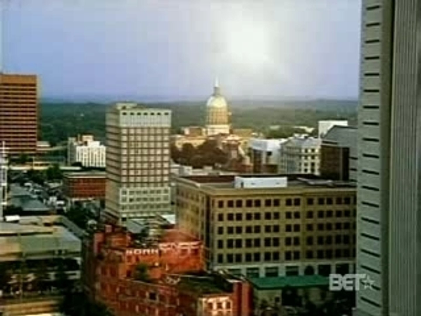 Ciara_feat_50_cent-cant_leave_em_alone