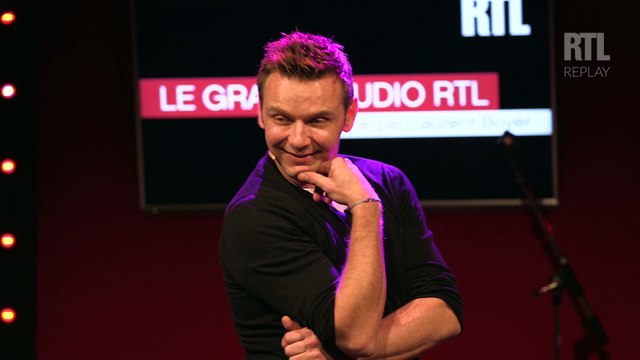 JeanFi Janssens dans le Grand Studio RTL Humour - Stewarts et passagers