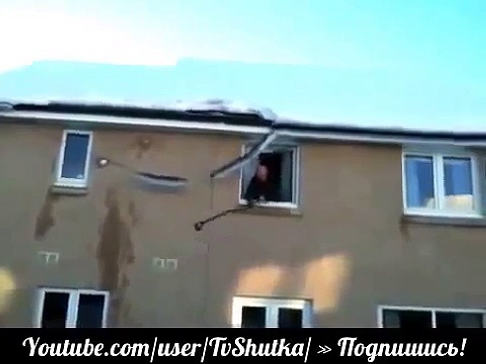 ЖЕСТЬ! РЕШИЛ СЛЕГКА СБИТЬ СНЕГ!      Смешные приколы