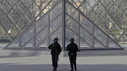 Напад у Луврі: підозрюваний має громадянство Єгипту