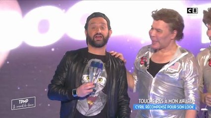 TPMP, C8 : Cyril Hanouna remporte le prix de l'élégance lors des Best Awards ! [Vidéo]