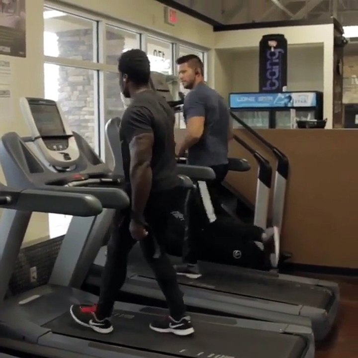 Un tapis de course comme piste de danse