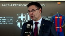 Bartomeu: “Estamos muy contentos de que Ronaldinho vuelva al Barça”