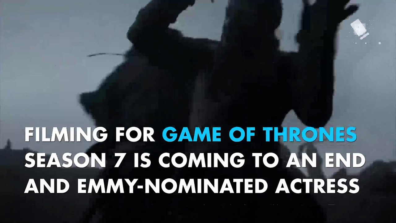 Game of Thrones' Emilia Clarke incredible R. Kelly lip sync