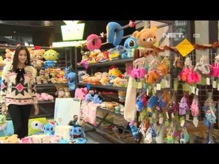 Entertainment News - Fanny Fabriana jualan boneka