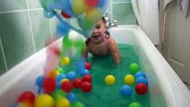 Learn Numbers 1-10 for toddlers in the Slime Baff ! Numbers Counting to 10 with Ball Pit Balls